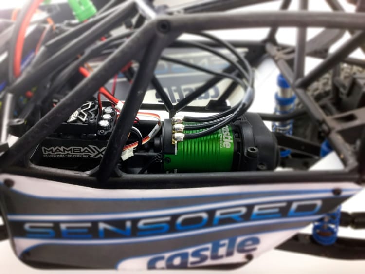 MAMBA X Sensor ESC 25,2V WP och 1406-7700KV Combo - Bild 7