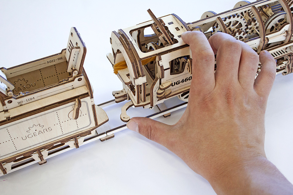 Ugears Steam Locomotiv U460 with Tender - Bild 14